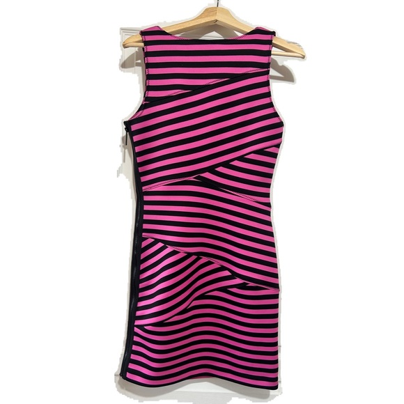 MICHAEL KORS BANDAGE STYLE DRESS SLEEVELESS STRIPED FULL SIDE ZIPPER IN SIZE 4 - Picture 2 of 8